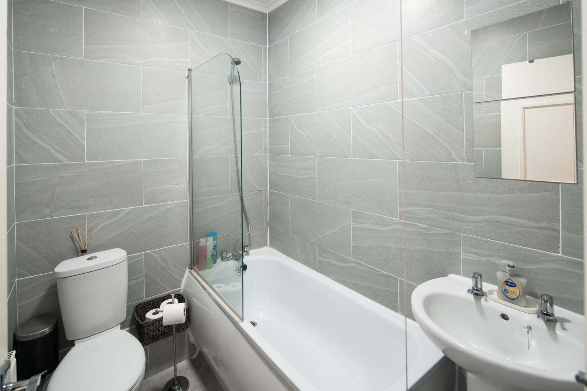Private Double Room Shared Bathroom Near City Centre Londýn Exteriér fotografie